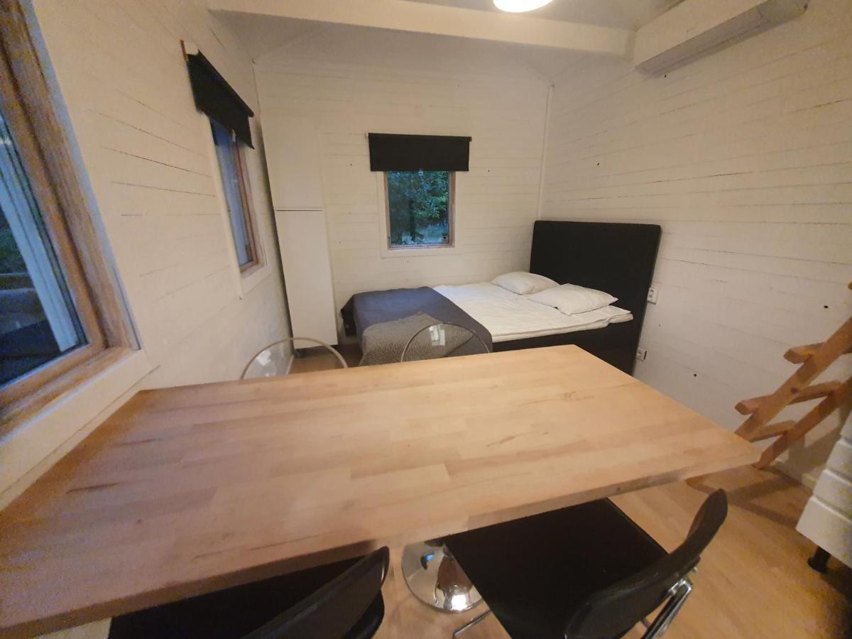 Skogsbaeckens Stugby Ab Villa Tomelilla Bagian luar foto