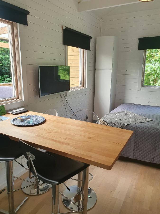 Skogsbaeckens Stugby Ab Villa Tomelilla Bagian luar foto