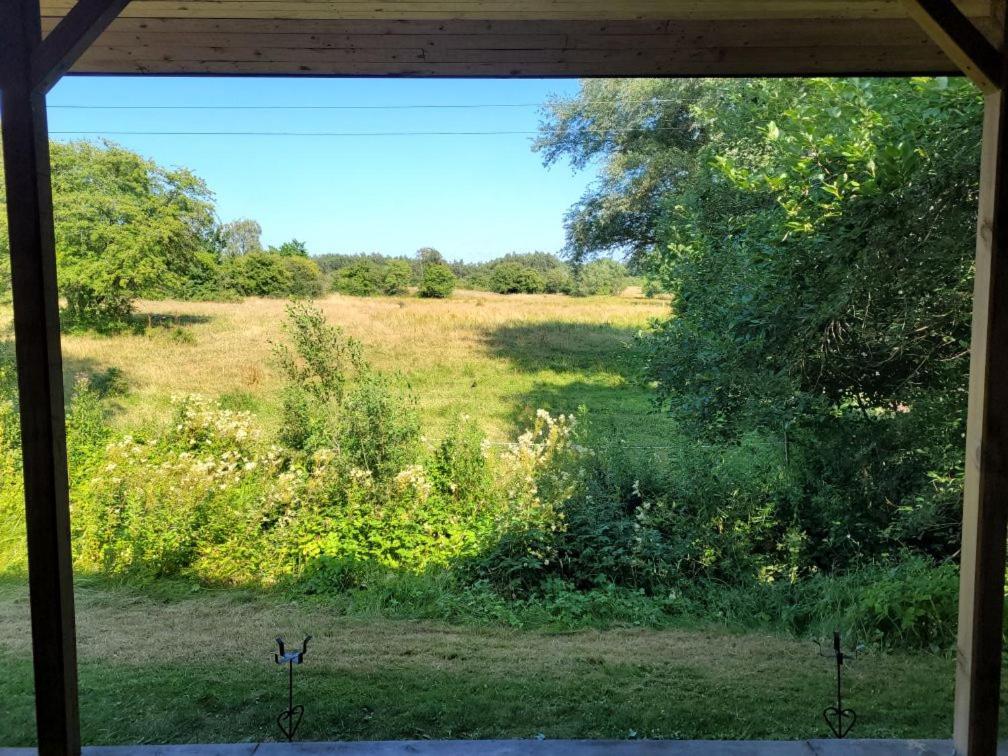 Skogsbaeckens Stugby Ab Villa Tomelilla Bagian luar foto